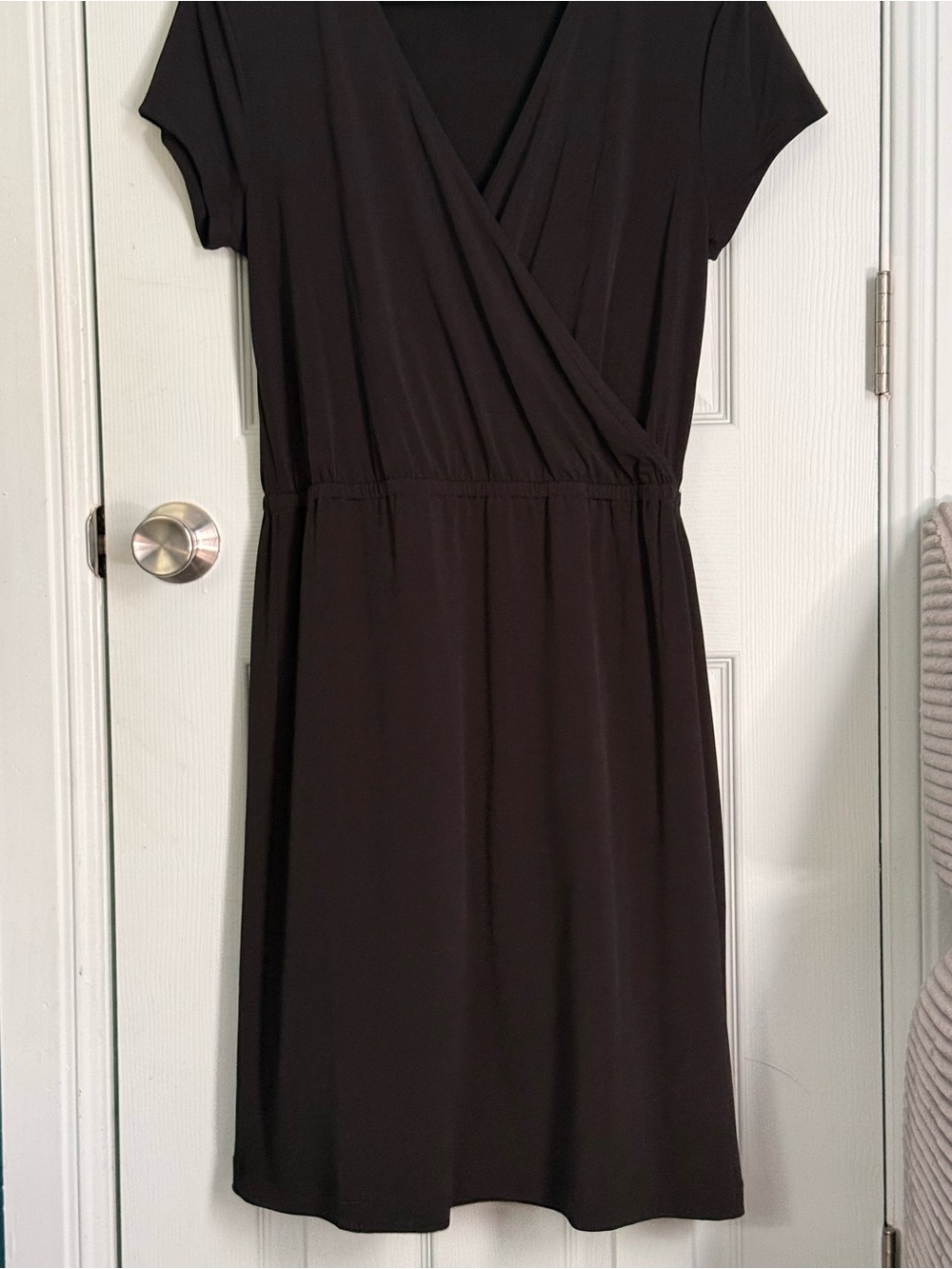 Banana Republic Black Faux-Wrap Short Sleeve Midi Dress